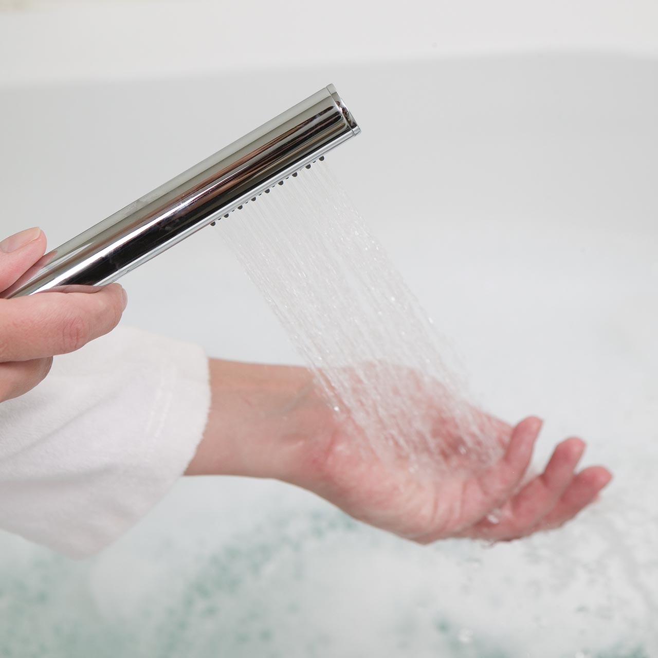 Cabezal de ducha con agua caliente